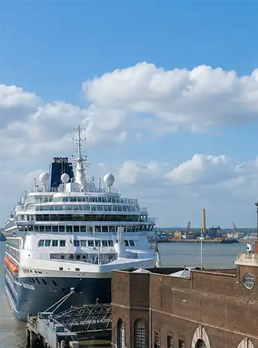 Tilbury International Cruise Terminal transfers from Kent